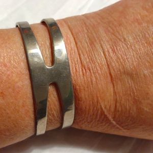 Beautiful ladies silver cuff bracelet